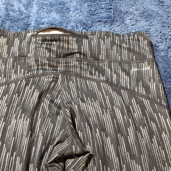 2 Pairs of Leggings Ladies M Nike & Kyodon Medium - Picture 5 of 9